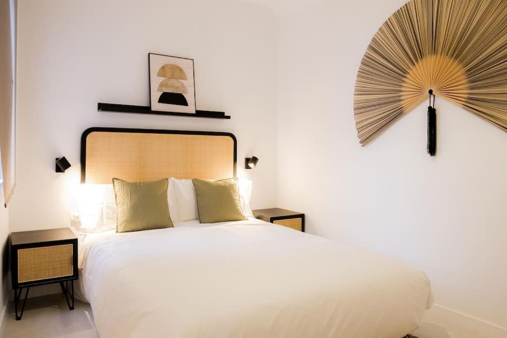 Atico Exclusivo Con Terraza En Santa Catalina Apartment เซบีญา ภายนอก รูปภาพ