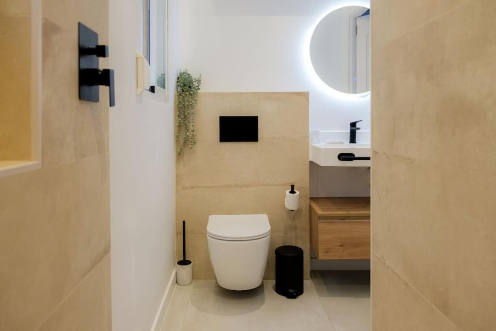 Atico Exclusivo Con Terraza En Santa Catalina Apartment เซบีญา ภายนอก รูปภาพ