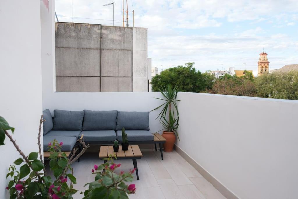 Atico Exclusivo Con Terraza En Santa Catalina Apartment เซบีญา ภายนอก รูปภาพ