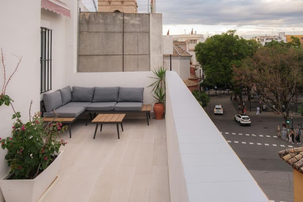 Atico Exclusivo Con Terraza En Santa Catalina Apartment เซบีญา ภายนอก รูปภาพ