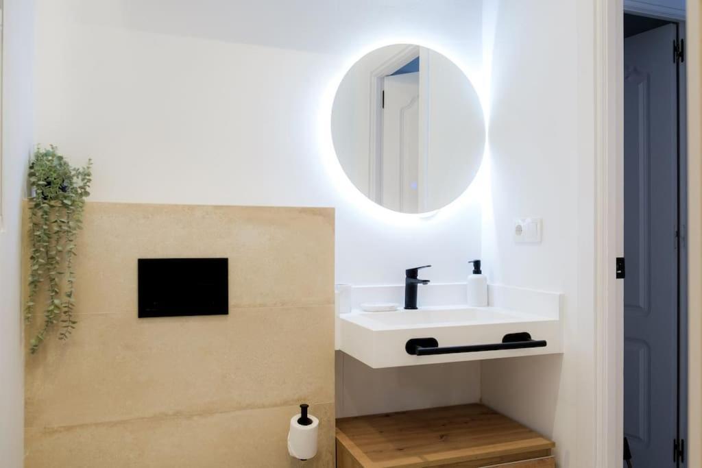 Atico Exclusivo Con Terraza En Santa Catalina Apartment เซบีญา ภายนอก รูปภาพ